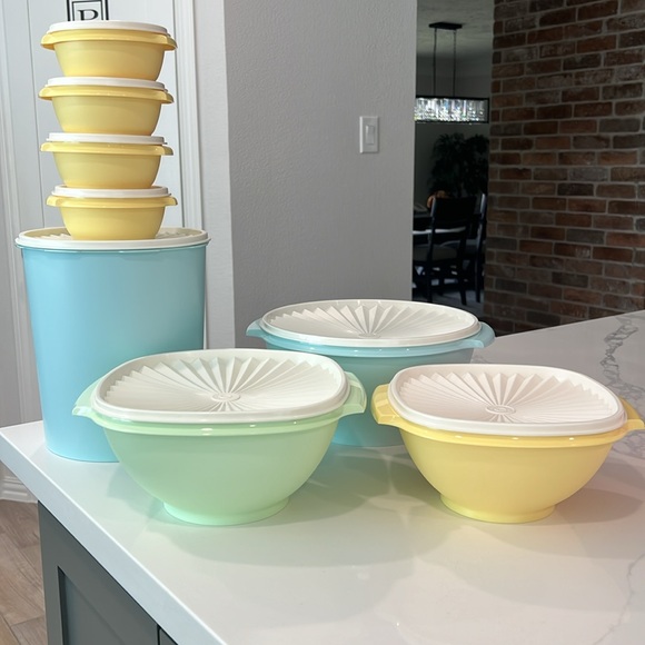 Cute. Tupperware 8pc Set - Picture 10 of 16